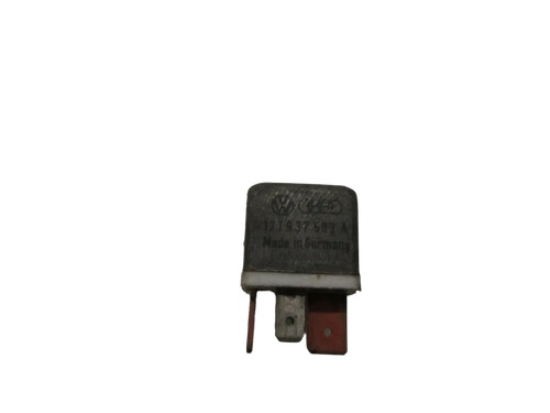 Relais q1378 audi porsche - relais,